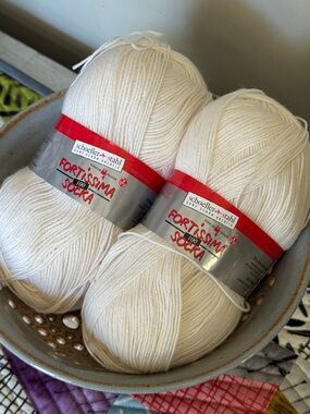 Schoeller+Stahl Fortissima Socka Superwash Yarn in Cream (2 Skeins)